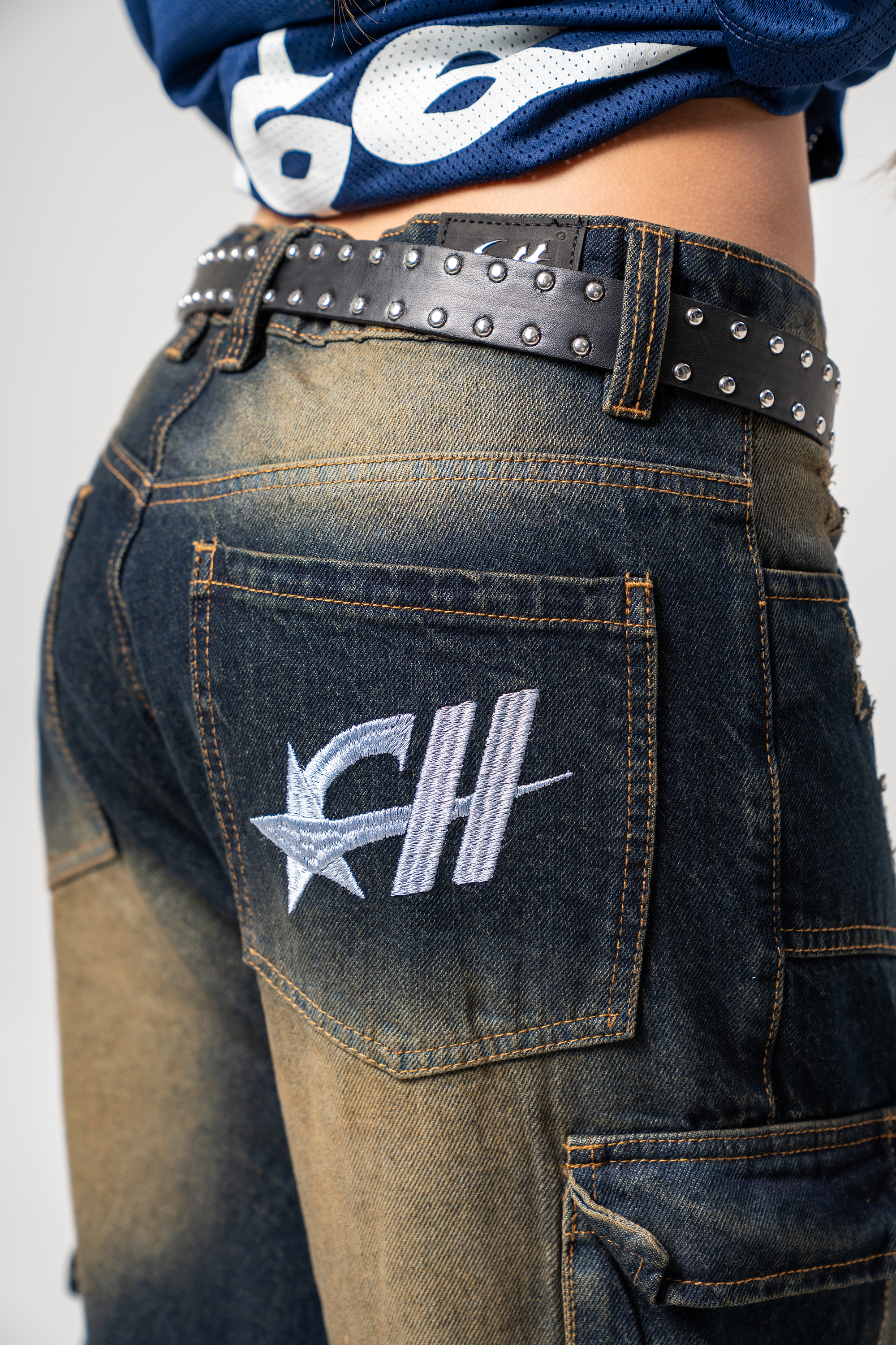 Curved Cargo Jean